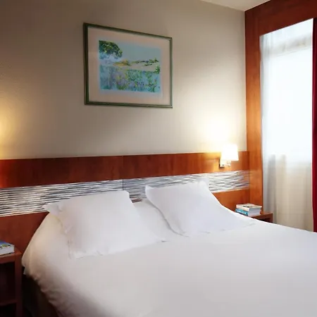 Hotell & Octel 3*