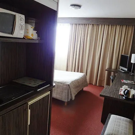 & Octel Hotell