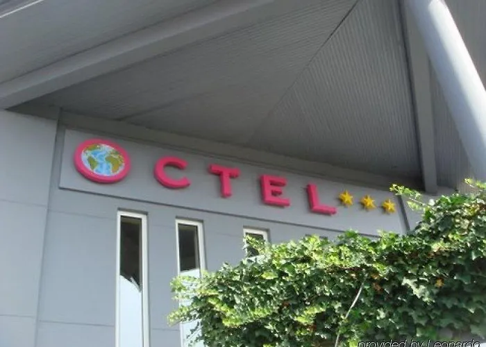 Hotel & Octel 3*