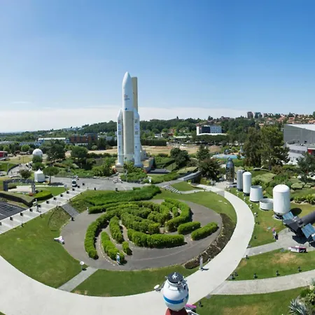 & Octel ホテル 3*