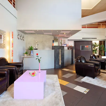 Hotell & Octel 3*