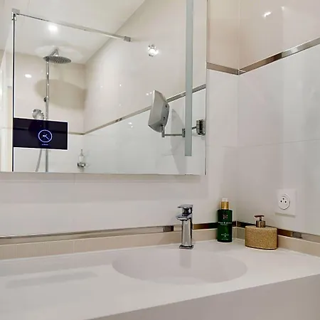 & Octel Hotel 3*
