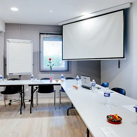 Hotell & Octel Portet-sur-Garonne